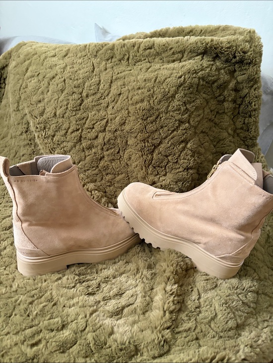 All Saints Shoes - All Saints Women's Suede Platform Chelsea Boots - Light Beige